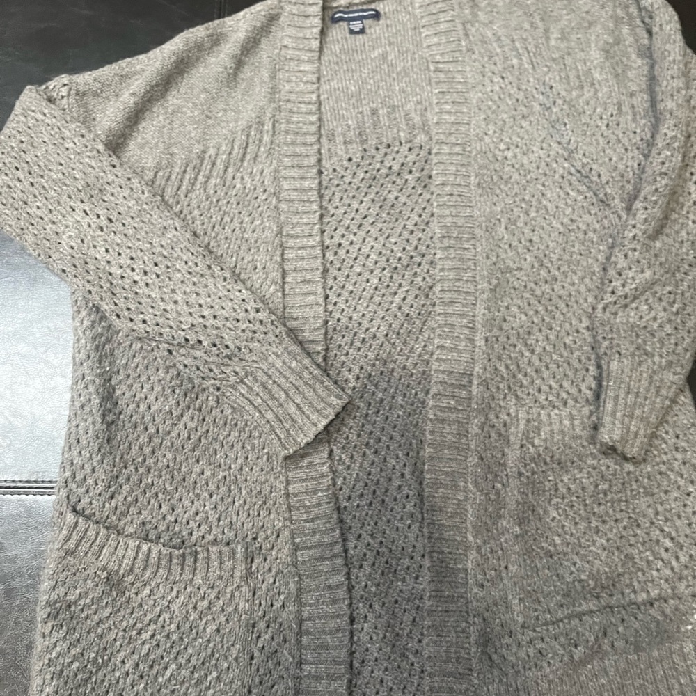 American Eagle cardigan